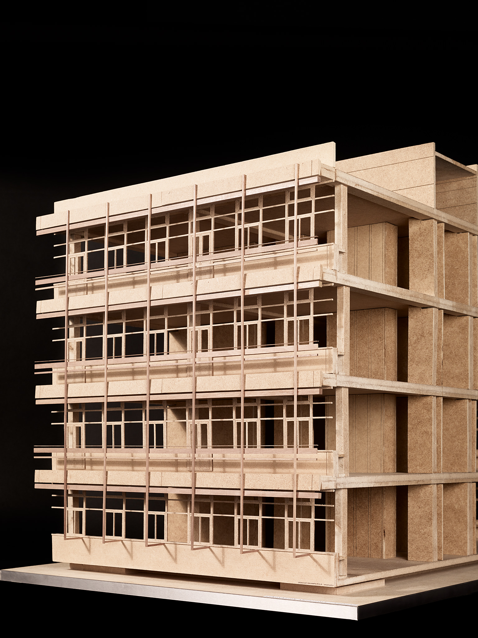 Maquettes Concours Renovation Amphipôle